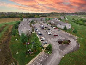 Princeton apartment for rent - Exterior at Vail Estates 2100 S. Richland Creek Dr., Princeton, IN 47670