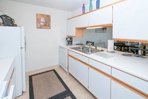 Niles apartment for rent - Kitchen at Griffin Estates Niles Michigan 49120