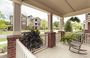 Augusta apartment for rent - The Legacy at Walton Oaks Apartment Homes, Augusta GA Patios