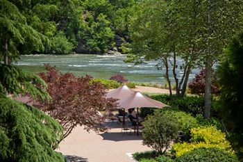 River park with 2,000 feet of river front ( click here for virtual tour)