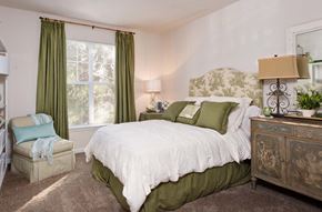 Roswell apartment for rent - Walton Centennial Model Bedroom, Roswell GA