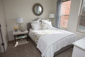 Marietta apartment for rent - Light and airy bedroom at Walton Ridge, Georgia, 30066
