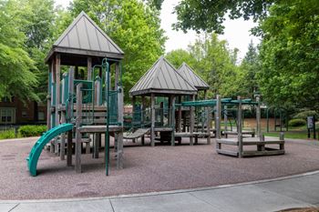 Children's playground (click here for virtual tour)
