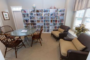 Family library and computer-equipped media center (click here for virtual tour)