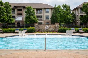 Atlanta apartment for rent - Walton Lakes, Camp Creek Parkway Swimming Pool