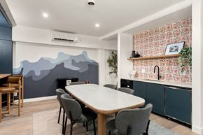 Los Angeles apartment for rent - A dining room with a table and chairs.