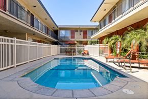 Sherman Oaks apartment for rent - Pool at Parkview Terrace Apartments, Sherman Oaks