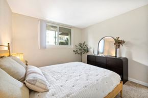 Woodland Hills apartment for rent - Bedroom with Plush Carpeting at The Reserve at Warner Center Apartments, Woodland Hills
