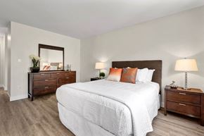 Culver City apartment for rent - Bedroom at Parkway Terrace Apartments, Culver City, CA, 90230