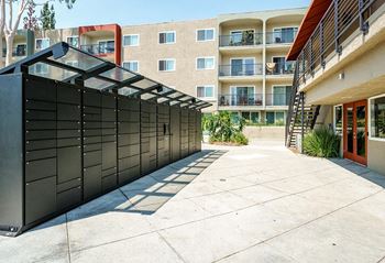 Lockers hub