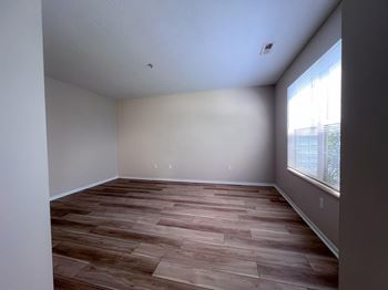 Plank flooring*