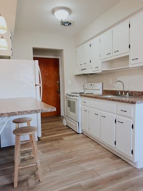 Willoughby apartment for rent - Granite Counter Tops In Kitchen at Emerald Village Apartments, Willoughby, OH