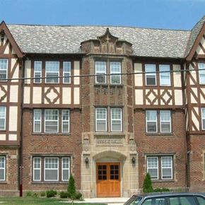 Cleveland Heights apartment for rent - Essex Morley Front Exterior