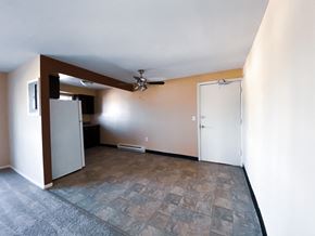 Willowick townhouse for rent - 1 Bedroom Dining Area