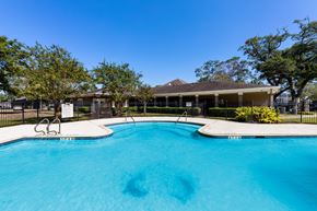 Lake Jackson apartment for rent - sparkling pool