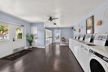 Laundry center