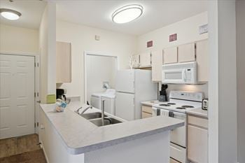 Fully-equipped kitchen