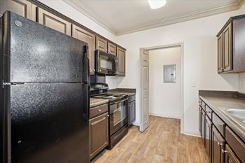 Fully-equipped kitchen