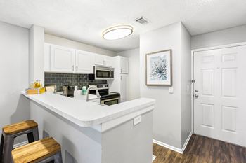 Fully-equipped kitchen