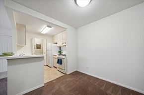 Shelby Township apartment for rent - Fully-Equipped Kitchen