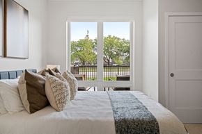 Eden Prairie apartment for rent - Large Double Bedroom Windows