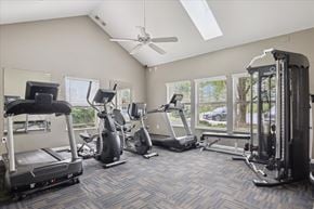 Holland apartment for rent - Fitness Center with Cardio Equipment