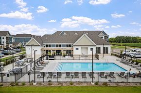 Shakopee apartment for rent - Outdoor Pool with Sundeck
