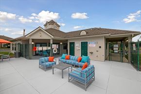 Shelby Township apartment for rent - Sundeck Area