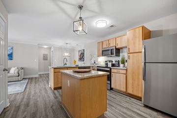 Eureka apartment for rent - The Legends on the Park Apartments