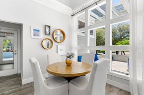 St. Petersburg apartment for rent - Clubhouse Table & Chairs
