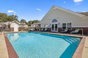 Springfield apartment for rent - Outdoor Pool with Sundeck