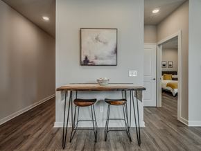 Springdale apartment for rent - Entryway With Space For Dining