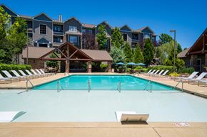 Lebanon apartment for rent - Zero-Entry Pool
