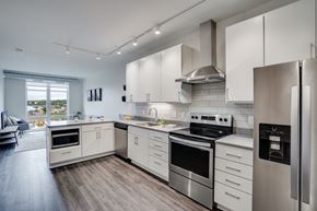Minneapolis apartment for rent - Luxury Kitchen with Recessed Lighting
