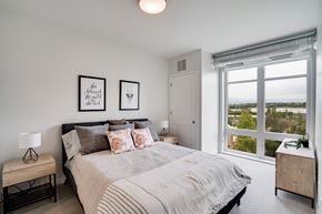 Minneapolis apartment for rent - Large Floor to Ceiling Windows in Bedroom