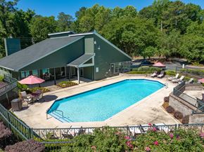 Hoover apartment for rent - Idyllic Pool & Sundeck