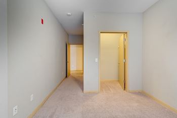 9' Ceilings