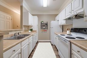 Columbia apartment for rent - Kitchen with White Appliances