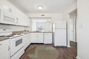 Fully-equipped kitchen
