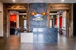 Rogers apartment for rent - Clubhouse Lobby Desk