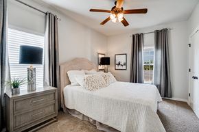 Bentonville apartment for rent - Spacious Bedroom with Two Large Windows