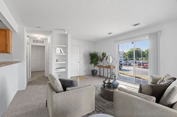Olathe apartment for rent - Spacious Living Area with Carpet