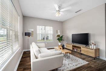 9' Ceilings