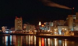 Ankeny apartment for rent - a city by the water at night