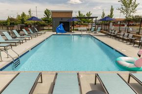 Richfield apartment for rent - Outdoor Swimming Pool