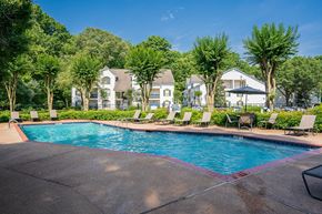Southaven apartment for rent - Large Pool with Sundeck