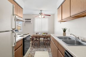Rochester apartment for rent - Kitchen with Separate Dining Area
