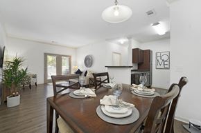 Lebanon apartment for rent - Separate Dining Area
