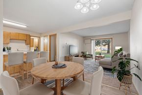 St. Cloud apartment for rent - Dining Area with Overhead Lighting