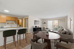 St. Cloud apartment for rent - Spacious Living Area With Wood-Style Flooring